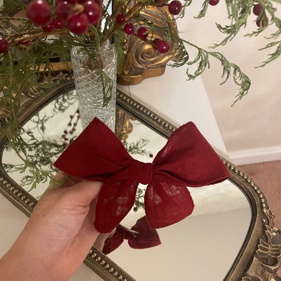 Red Bow - Picture 2 of 3